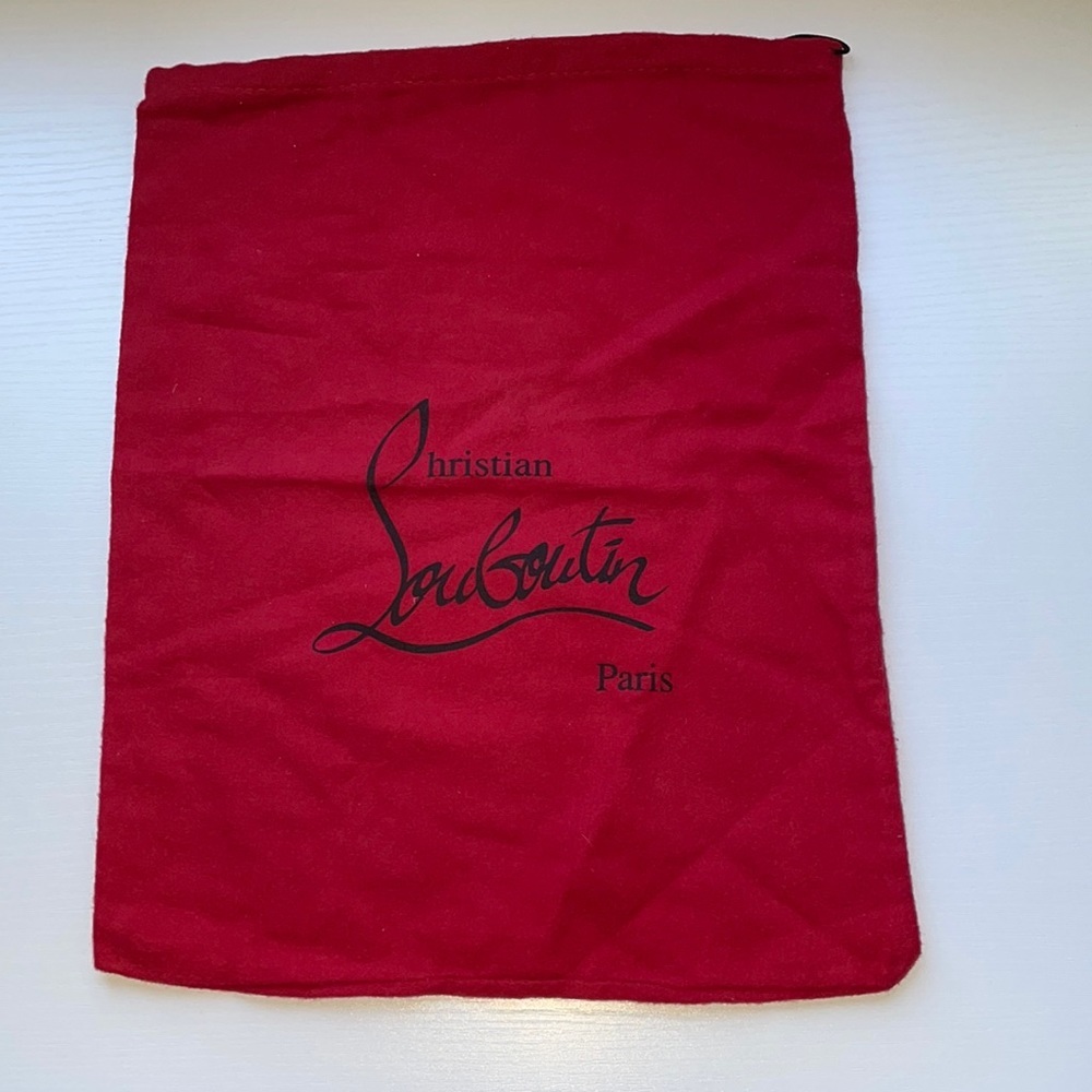 Red Christian Louboutin dustbag ✨